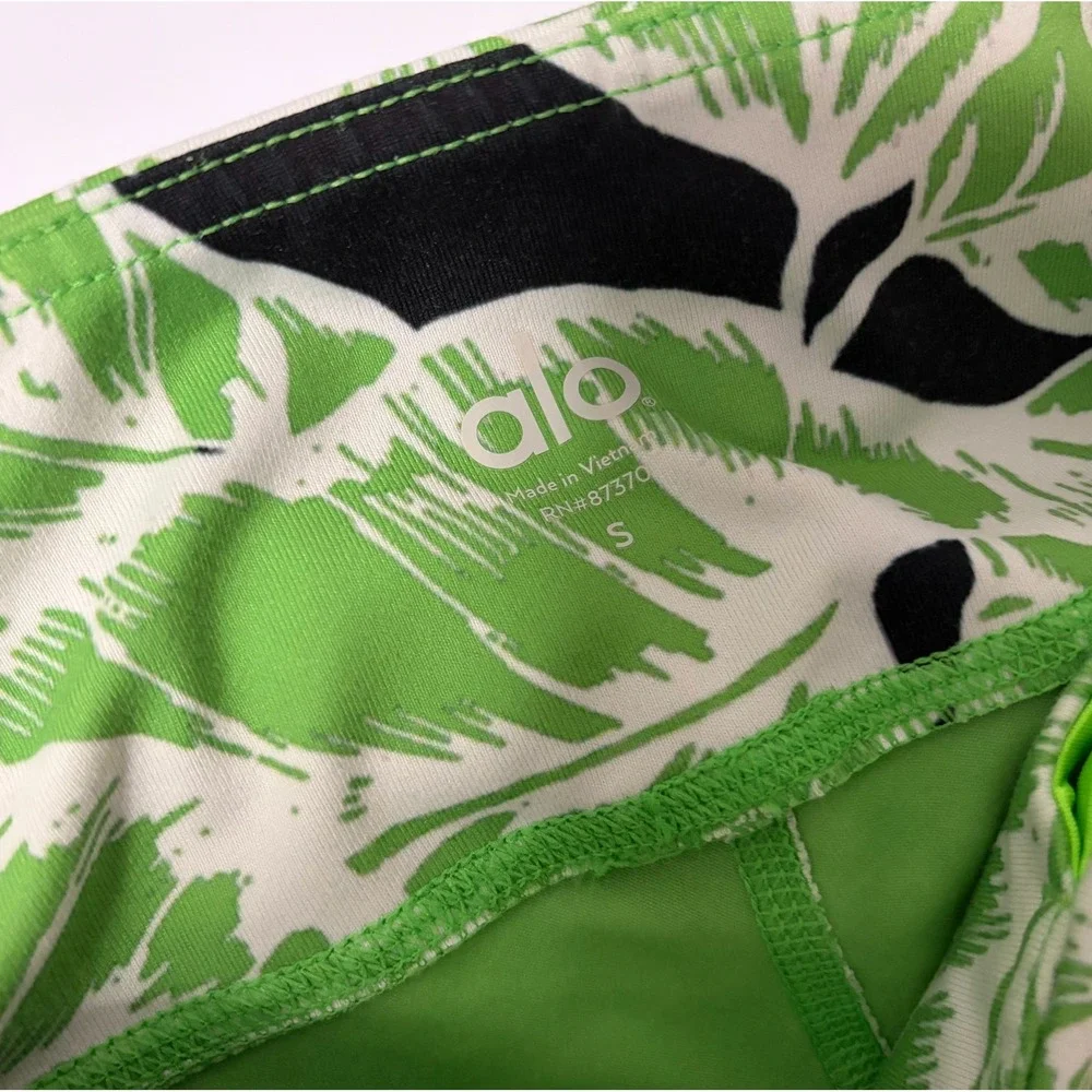 Alo Yoga High-Waist Goddess Leggings Green Palm Print Black Ribbed SMALL